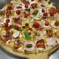 Pizzeria Corallo Chiuso Per Cessata Attivita food