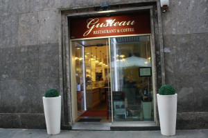 Gusteau outside