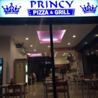 Princy Pizza inside