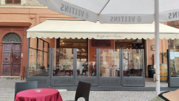 Caffè Del Teatro inside