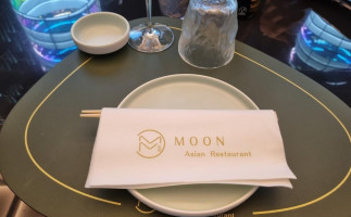 Moon Asian food