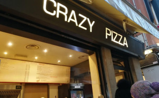 Crazy Pizza food