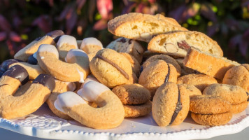 Almond Pasticceria Artigianale food