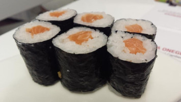 Sushi Iyo food