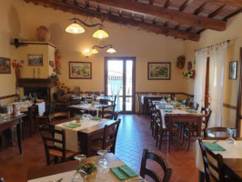 Locanda Mossa Dei Barbari inside