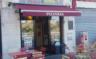 Pizza E Torta Ai 4 Mori inside