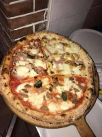 Pizzeria Nautilus food