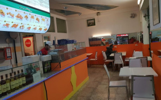 Vivo Pizza Kebab inside