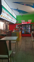 Vivo Pizza Kebab inside