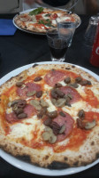 Pizzeria Scugnizzo food