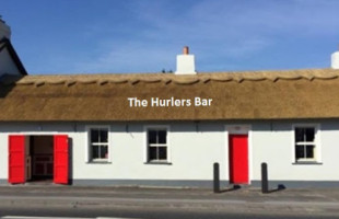 Hurlers outside