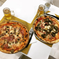 Pizzeria Dal Pizzero food