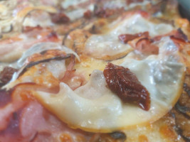 Pizza In Piazza Marino food