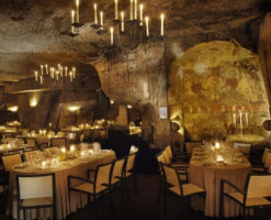 La Caverne De Geulhem food