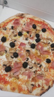 Pizzeria Cleopatra food