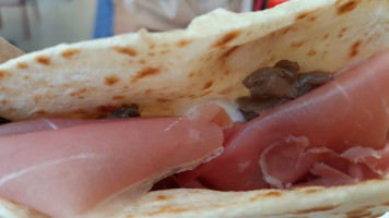 La Piadineria food