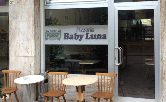 Pizzeria Baby Luna inside