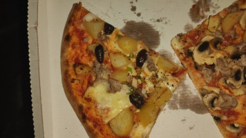 Pizza Family Di Merlo Biagio food