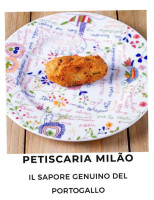 Petiscaria Milão food