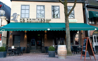 Grand Café De Dominee outside