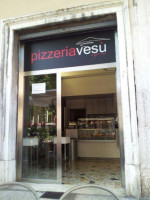 Pizzeria Vesu Express food