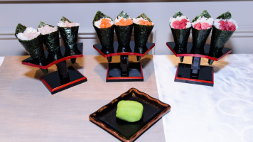 Mirai Sushi food