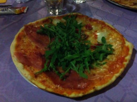 Pizzeria La Grattarola food