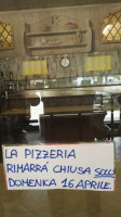 Pizzeria Piadineria La Rustica inside