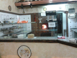 Pizzeria Regina 2 inside