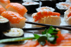 Sushi Ye Asiatico food