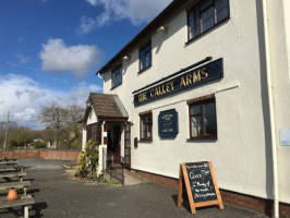 The Calley Arms food