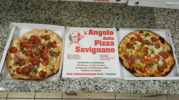 L' Angolo Della Pizza food