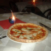 Pizzeria Mad In Sud food