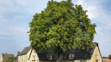 The Crown Inn Elton food