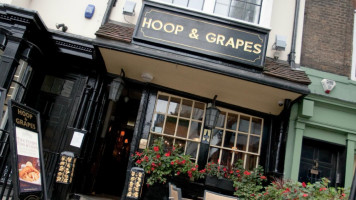 The Hoop And Grapes food