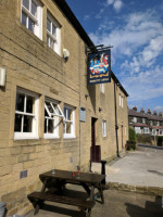 The Emmott Arms food