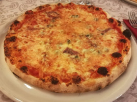 Pizzera Te Cevena food