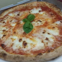 Pizzeria Reginella Di Annarelli Maurizio food