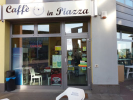 Caffe In Piazza inside