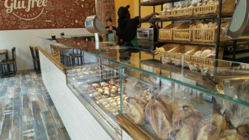 Glufree Bakery inside