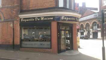 Baguette Du Monde outside