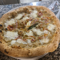 Pizzeria Trattoria Retrogusto food