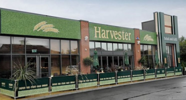 Reasturant Harvestwr outside