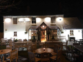 The Oaken Arms food