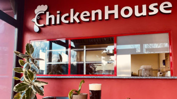 Chicken House food