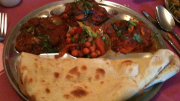 B Ten Balti food