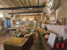 Antico Casale La Carovana food