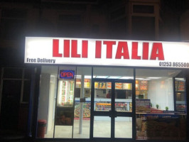 Lili Italia food