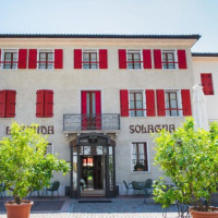 Locanda Solagna outside