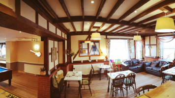 The Hunters Lodge Inn inside